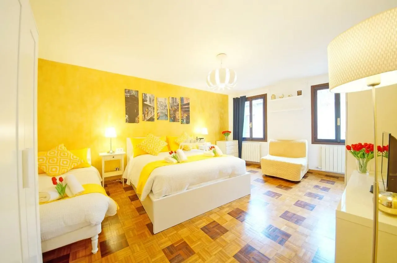 Calle Dei Fabbri Apartment Veneza